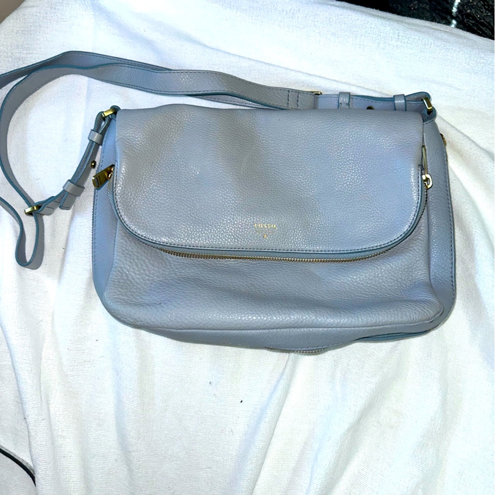 Fossil Blue Leather crossbody messenger type bag.